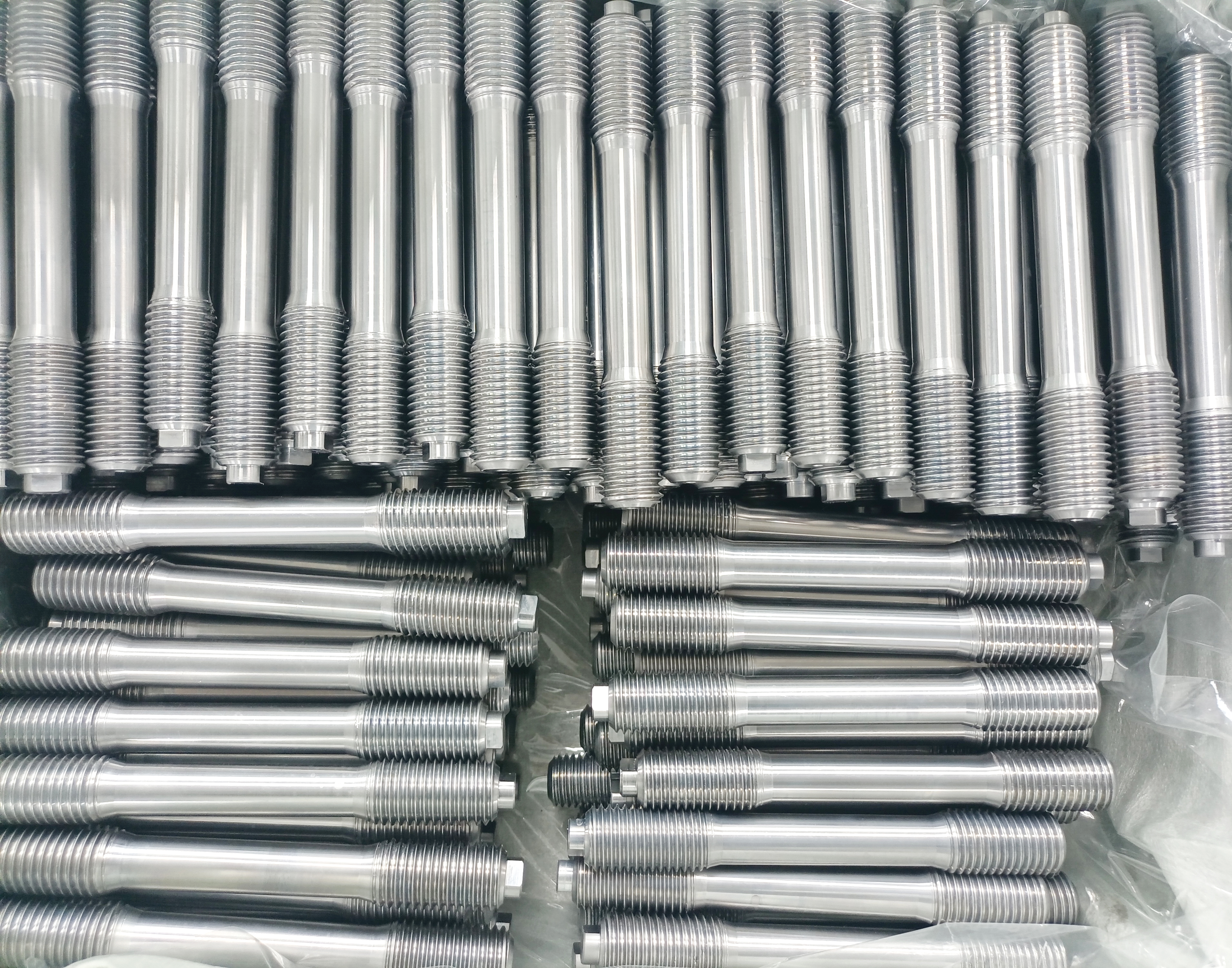 中国　剔紅　堆朱　内黒漆　花文　蓋物　G　R6246B 中国 剔紅 堆朱 内黒漆 花文 蓋物 G R6246B